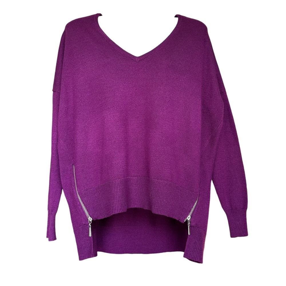 Bisou Bisou Thin Knit Sweater with Stylish Front Side Zippers Soft Size M